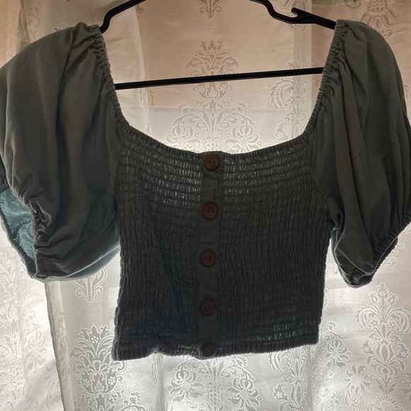 Cropped Puffed Sleeve Blouse - Picture 1 of 2